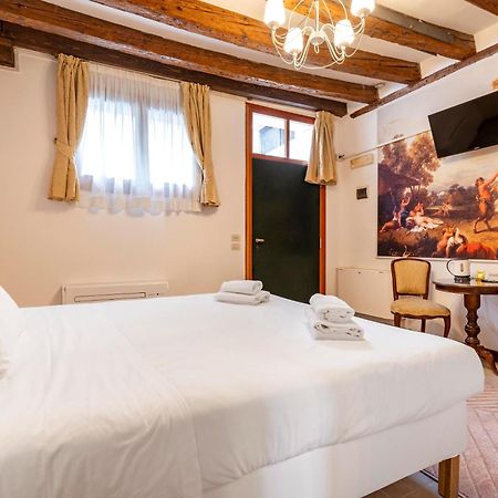 Residenza Centopietre - Dorsoduro By Wonderful Italy Venesia Bagian luar foto