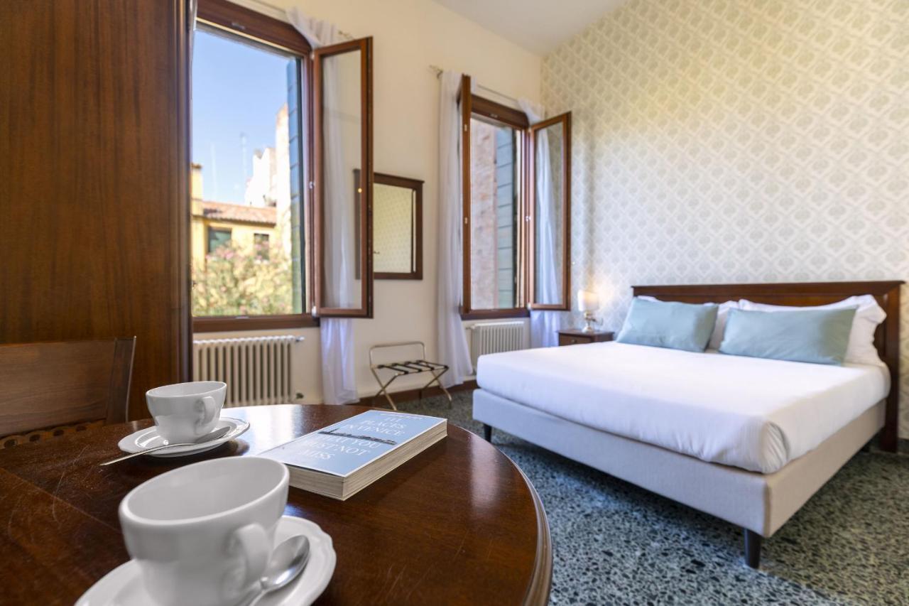 Residenza Centopietre - Dorsoduro By Wonderful Italy Venesia Bagian luar foto