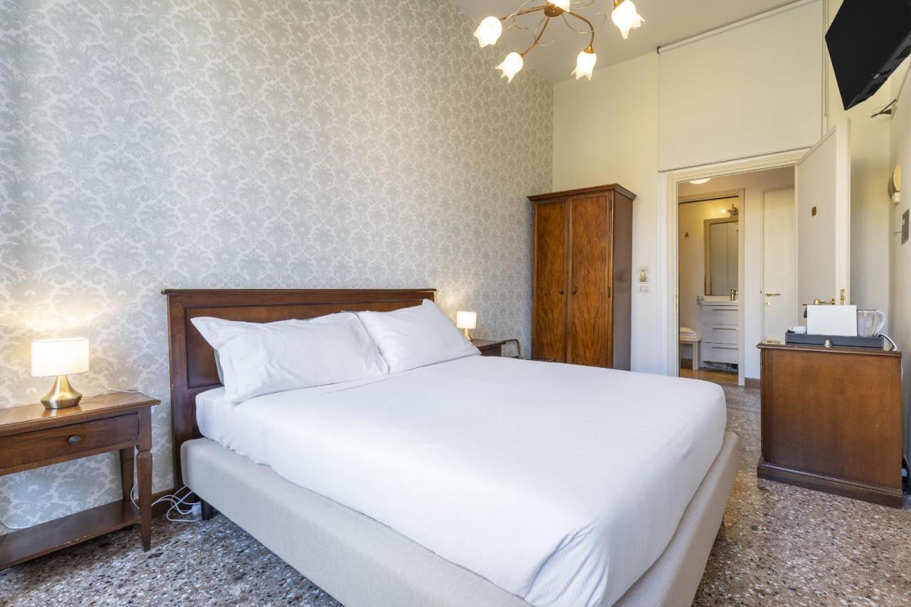 Residenza Centopietre - Dorsoduro By Wonderful Italy Venesia Bagian luar foto