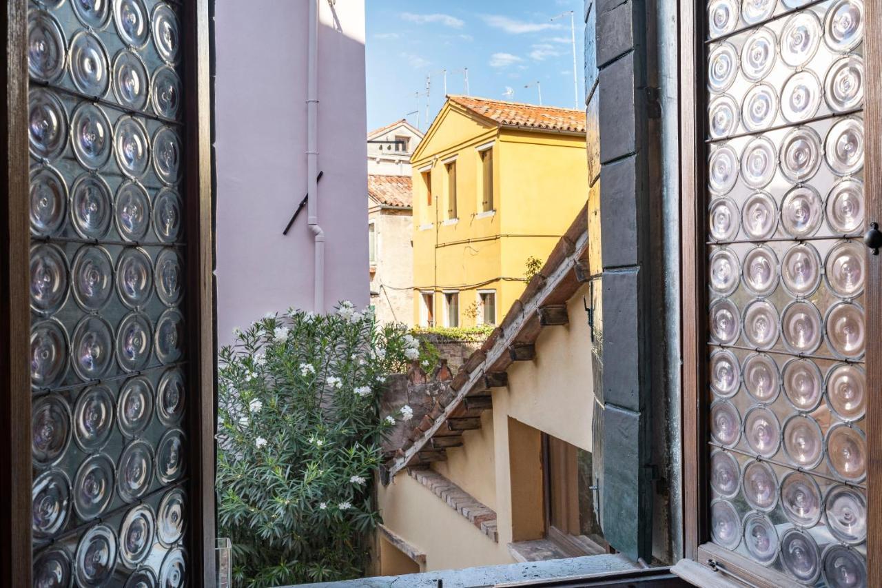 Residenza Centopietre - Dorsoduro By Wonderful Italy Venesia Bagian luar foto
