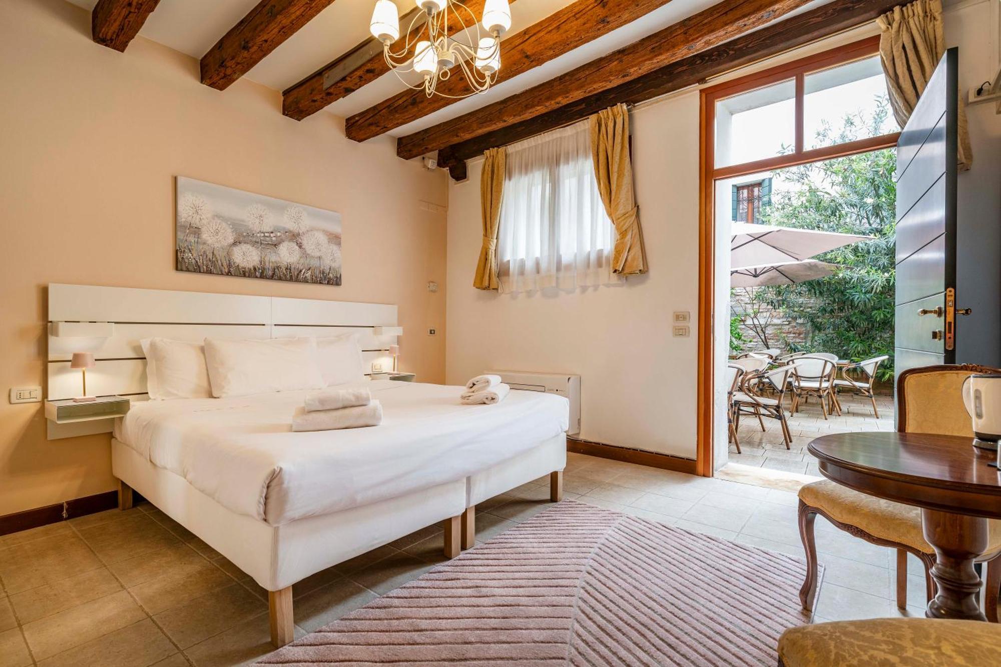 Residenza Centopietre - Dorsoduro By Wonderful Italy Venesia Bagian luar foto